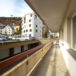 Chic And Cozy In With Free Parking Sankt Moritz
