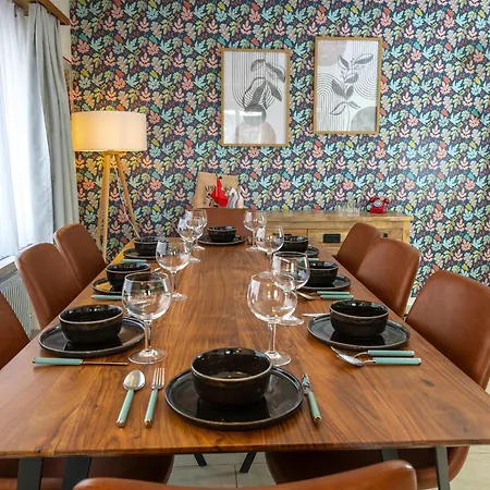 Chic And Cozy In With Free Parking Daire Saint-Moritz